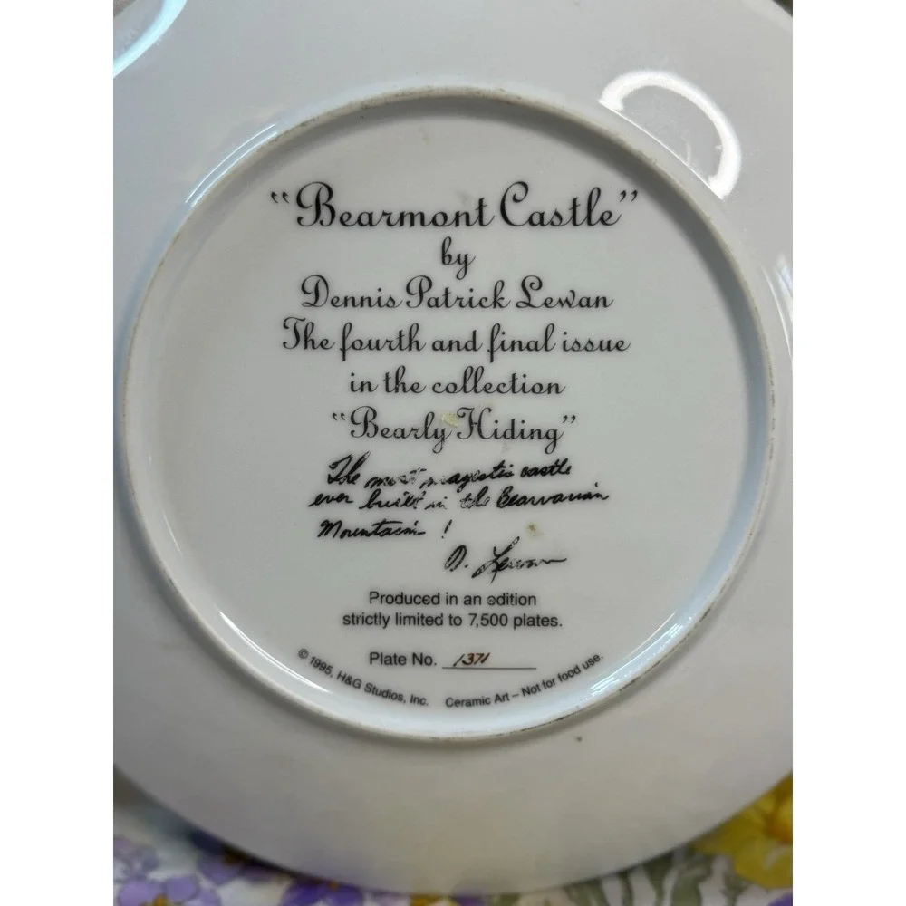 Bearmont Castle, Dennis‎ Patrick Lewan,1995